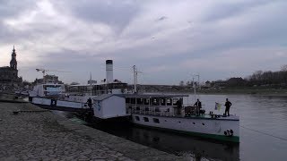 Mit dem Dampfer der Weißen Flotte unterwegs von Pillnitz nach Dresden [upl. by Nived]