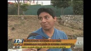 Estudiantes cerraron acceso a la USAC [upl. by Huxham89]