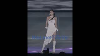 【TWICE TZUYU】Have you seen this dance of TZUYU yet【5TH WORLD TOUR】 [upl. by Anawak]