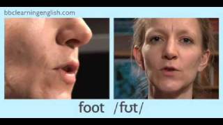 English Pronunciation 👄 Short vowel ʊ  ‘foot’ ‘put’ amp ‘good’ [upl. by Yerg]