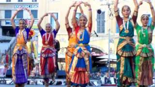 Spectacle musical et danse Indienne Indou India Alarippu [upl. by Orelee348]