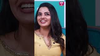 Prithvirajനു മുന്നിൽ Dialogue പറയാൻപെട്ട പാട്  AnusreeHakkim nikhilavimal anusree prithwiraj [upl. by Nyahs]