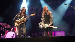 Larkin Poe quotPreachinquot Bluesquot Tampa Bay Blues Festival Aptil 10 2022 [upl. by Herbert]