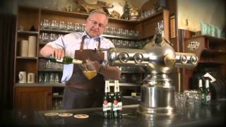 Jak nalévat pivo z láhve  Master Bartender 2012 [upl. by Chalmers]