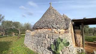 Trullo in vendita a Castellana Grotte [upl. by Gladstone479]