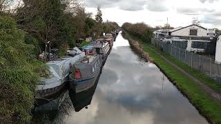 The Grand Union Canal is a perfect mirror in Langley [upl. by Akeryt243]