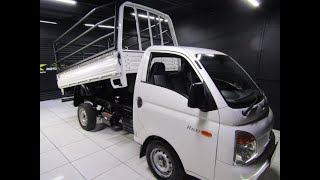 Hyundai H100 Bakkie 26D Tipper2009 [upl. by Chitkara]