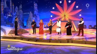 The Kelly Family  Christmas Medley  Das Adventsfest der 100000 Lichter ARD  27112021 [upl. by Emorej863]