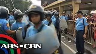 TV Patrol Halos 5000 pulis at sundalo magbabantay sa traslacion [upl. by Hsaniva186]