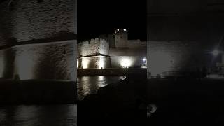 🌊🏰🌊 LeCastella di Notte 🌊 tutto il Castello 🏰 illuminato in mezzo al Mare 🌊 le Castella 🌊 Calabria 🌊 [upl. by Devitt]