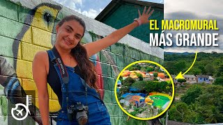 ¿QUÉ VISITAR EN USIACURÍ  El Macromural MÁS GRANDE de Colombia [upl. by Idarb]