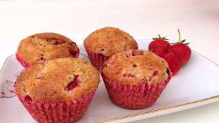 Briose cu capsuni  Muffins  Reteta simpla pas cu pas  Katys Food [upl. by Keldah]