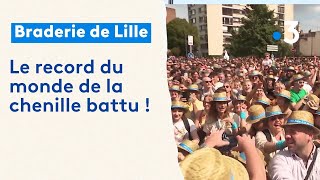 Braderie de Lille  la plus grande chenille du monde [upl. by Noell]