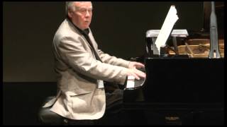 Geoffrey Madge over Schubert Pianotrio nr 2 [upl. by Lenard]