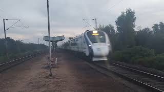 Dangerous Vandebharat Express skipping Angua at top speed [upl. by Aicineohp]