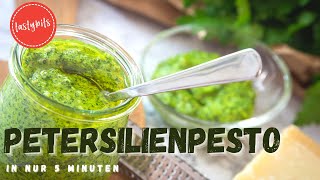 Petersilienpesto REZEPT  schnell amp einfach gemacht in nur 5 Minuten [upl. by Nalyad]