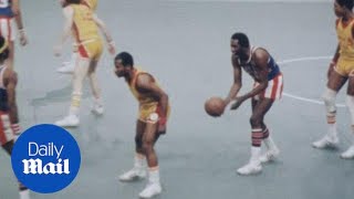 Harlem Globetrotter legend Meadowlark Lemon in action in 1977  Daily Mail [upl. by Anabahs]