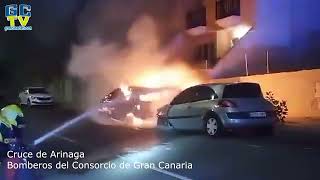 Incendio de dos vehículos en el Cruce de Arinaga Agüimes [upl. by Crandell48]