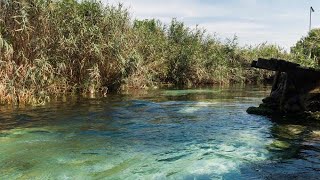 San Pietro in Bevagna lincontro del fiume Chidro e il mare Attenzione alla temperatura dellacqua [upl. by Reitrac]