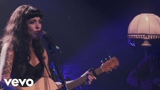 Mon Laferte  El Cristal En Vivo [upl. by Shawna577]