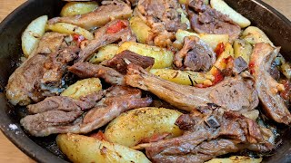 Agnello al forno con patate ricetta Siciliana [upl. by Martelli654]