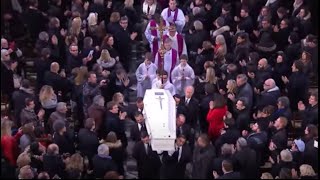 Quand le cercueil de Johnny quittait l’église au son de « Gabrielle » sous l’ovation des fans [upl. by Damian183]