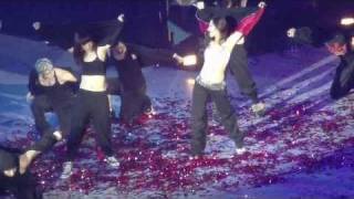 SNSD Concert Yuri solo dance w MinhoSHINee  Shanghai 100417 [upl. by Hugibert]