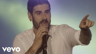 Melendi  Como Una Vela En Directo [upl. by Faustina]