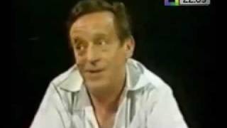 Roberto Gómez Bolaños Chespirito habla sobre los héroes y el heroísmo [upl. by Stanwin]