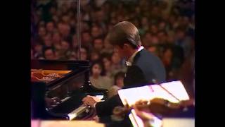 Pletnev  Mendelssohn Piano Concerto No1 [upl. by Rogerio]