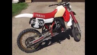 1985 Yamaha YZ 125 Walkaround [upl. by Duquette]