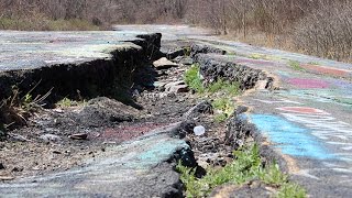 Centralia  Abandoned amp Broken Highway Route 61 [upl. by Hildagarde770]