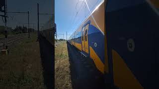 Deze trein gaat echt hardt treinen TreinSpotterDrenthe [upl. by Rudelson]