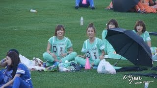 130903 아육대 팬들과 장난치는 에이핑크 93라인 직캠 by 셀빠 [upl. by Eynaffit239]