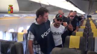 Ecco il video dellarresto a Fiumicino del latitante Manuel Brunetti [upl. by Mabel]