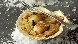 Recette  Coquilles SaintJacques à la Bretonne [upl. by Ahseya624]