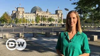 Rund um den Reichstag in Berlin  DW Deutsch [upl. by Anirtep]