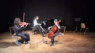 Das IJK Mira Trio spielt das Divertimento BDur KV 254 von Wolfgang Amadeus Mozart [upl. by Esadnac261]