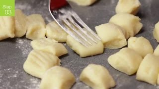 Gnocchi maken  Allerhande [upl. by Akalam997]