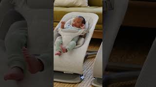 Compare Ergobaby Evolve Baby Bouncer Mesh vs Knit [upl. by Tabshey563]