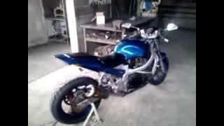 Suzuki gsx 750 f Street Fighter [upl. by Ettevol]