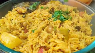 Masaledar Pulav Recipe  Gujarti Pulav  Gujarati Khari Bhat [upl. by Slrahc]