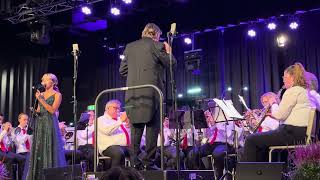 Emma Kok  HEAL THE WORLD – EIN BISSCHEN FRIEDEN  GALACONCERT Fanfare StCaecilia Schinnen [upl. by Onibag]