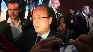 Hollande à La Réunion quotloutremer nest pas un fardeauquot [upl. by Bubalo]