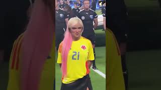 Shakira Elimina Los Versos De Karol En TQG Enfrente De Ella En La Copa América shakira karolg [upl. by Perzan228]