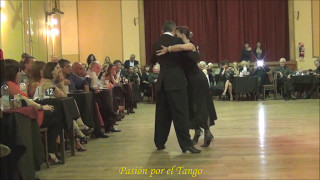 GRACIELA y OSVALDO Bailando el Tango CORRIENTES y ESMERALDA en YIRA YIRA MILONGA [upl. by Eidlog]