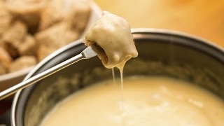 VRAIE FONDUE SAVOYARDE TRADITIONNELLE [upl. by Drisko921]