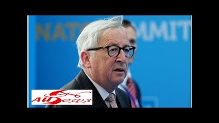 JeanClaude Juncker muss bei GalaAbend gestützt werden [upl. by Dorelia]