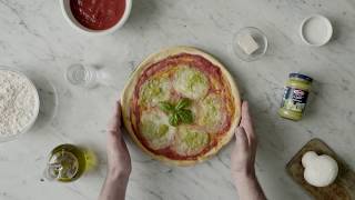 Pizza mit Pesto alla Genovese [upl. by Lraep569]