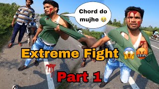 EXTREM FIGHT 🤬 WITH CHAPRI RIDER ROAD RAGE 🤬 LADAI HO GAYI CHAPRI SE 🤬 [upl. by Sisile62]